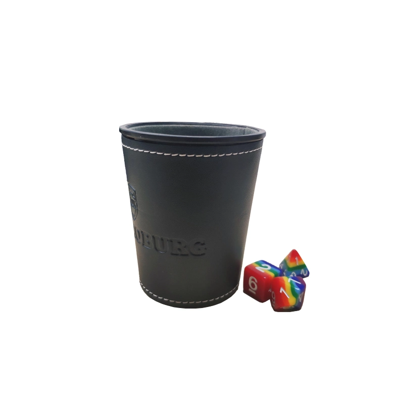 2021 New Promotion Gift Debossed Logo Leather Dice Cup Dice Game Shaker Cup with Poker Dices